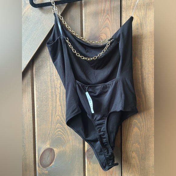 Windsor Black Women’s Bodysuit with Chain Detail - Picture 4 of 5
